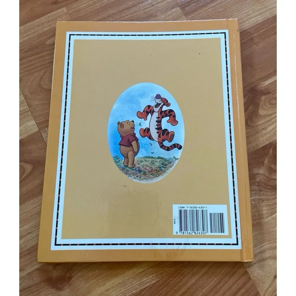 Walt Disney's Winnie The Pooh‎ and Tigger Too Book